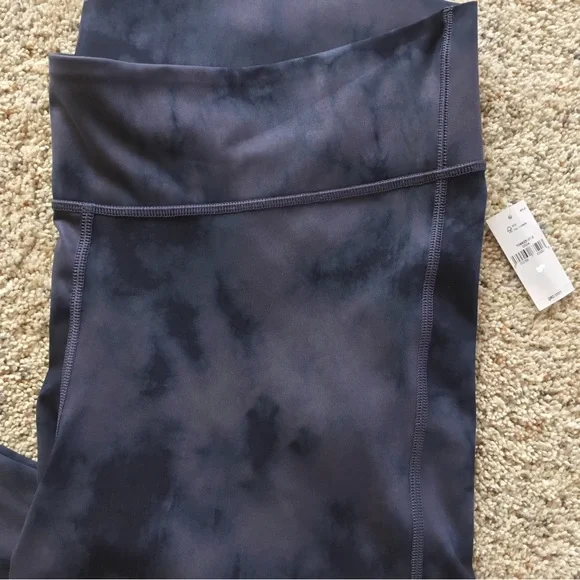 Gap maternity athletic leggings - Picture 2 of 6